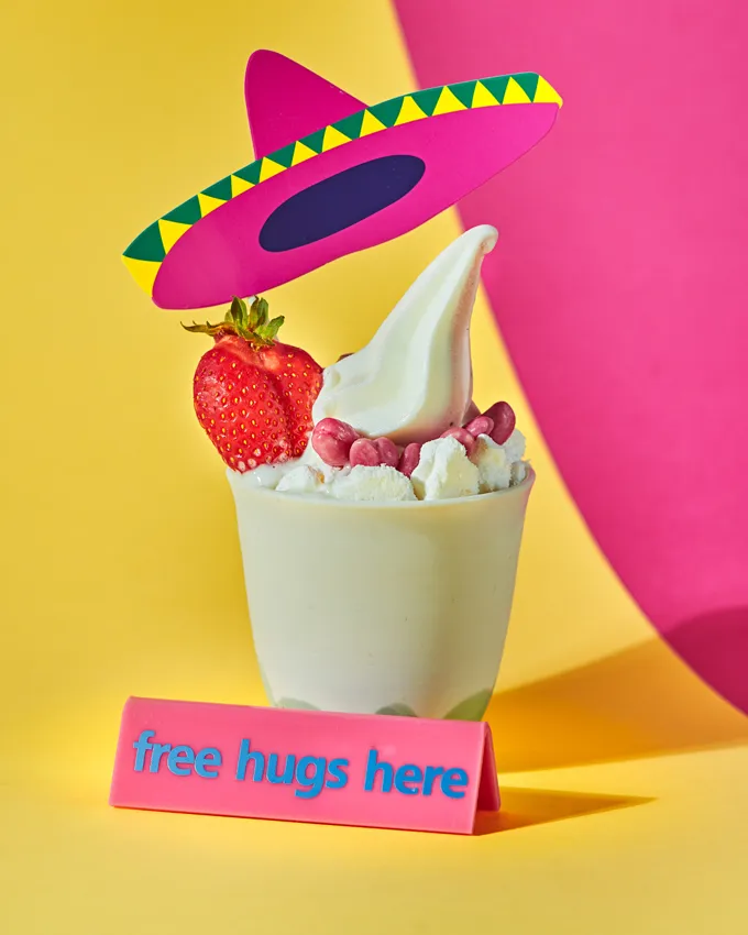 Lody w kolorowej aranżacji z sombrero